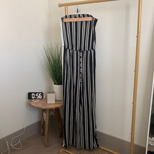 Sleeveless jumpsuit size Juniors M (7-9)